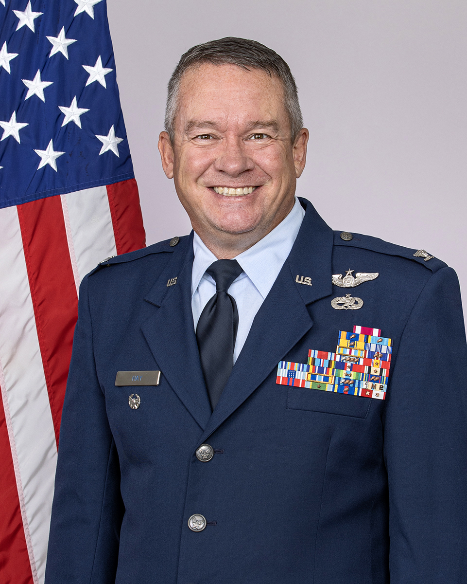 Official portrait of Col. Steven Hay
